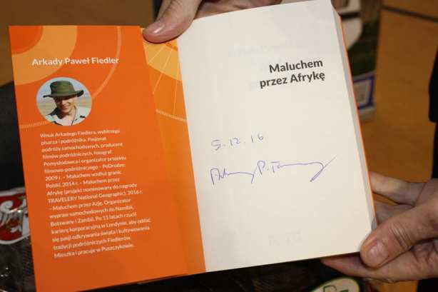 Książka Maluchem przez Afrykę z autografem 